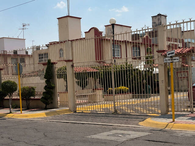 Venta en Fraccionamiento Las Américas - Ecatepec de Morelos